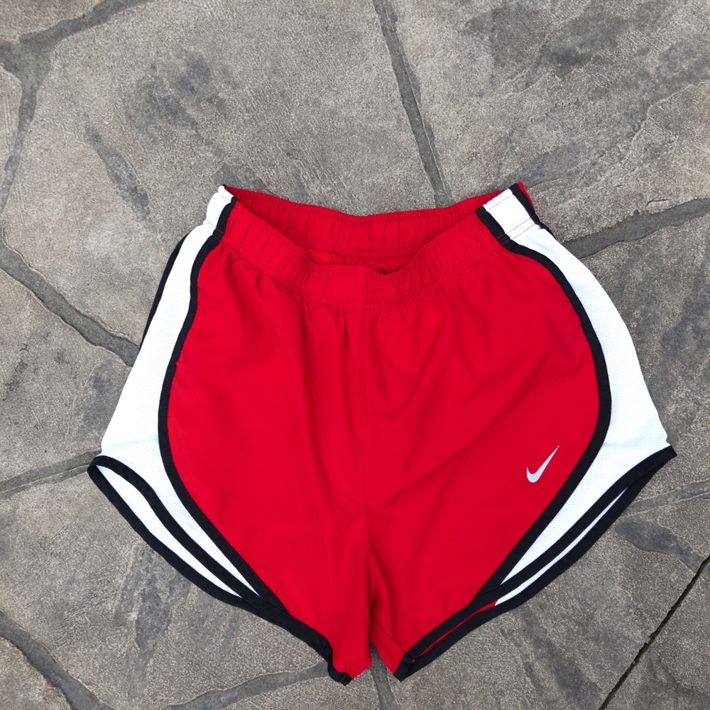 Nike Tempo Women’s Running Shorts!!